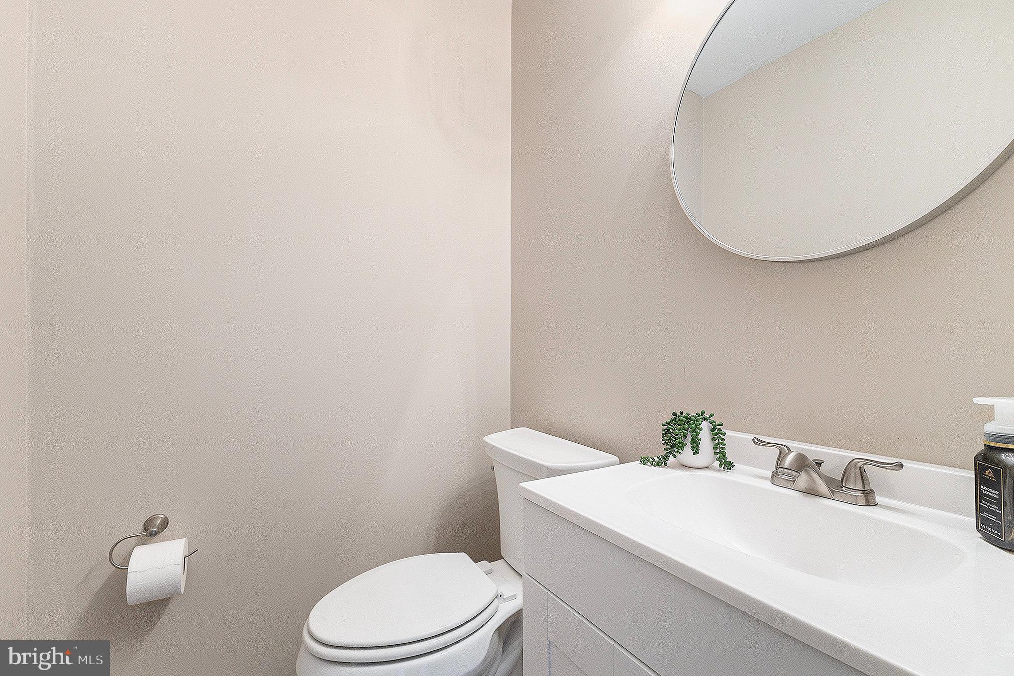 COURT AT JAMESTOWNE - Residential