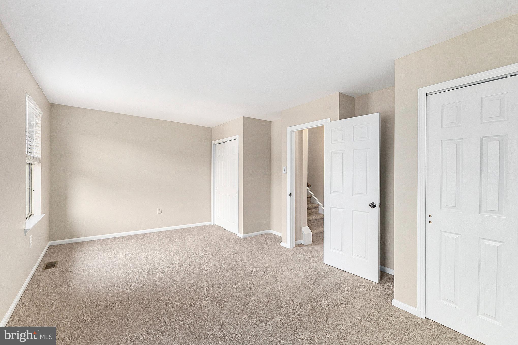 COURT AT JAMESTOWNE - Residential