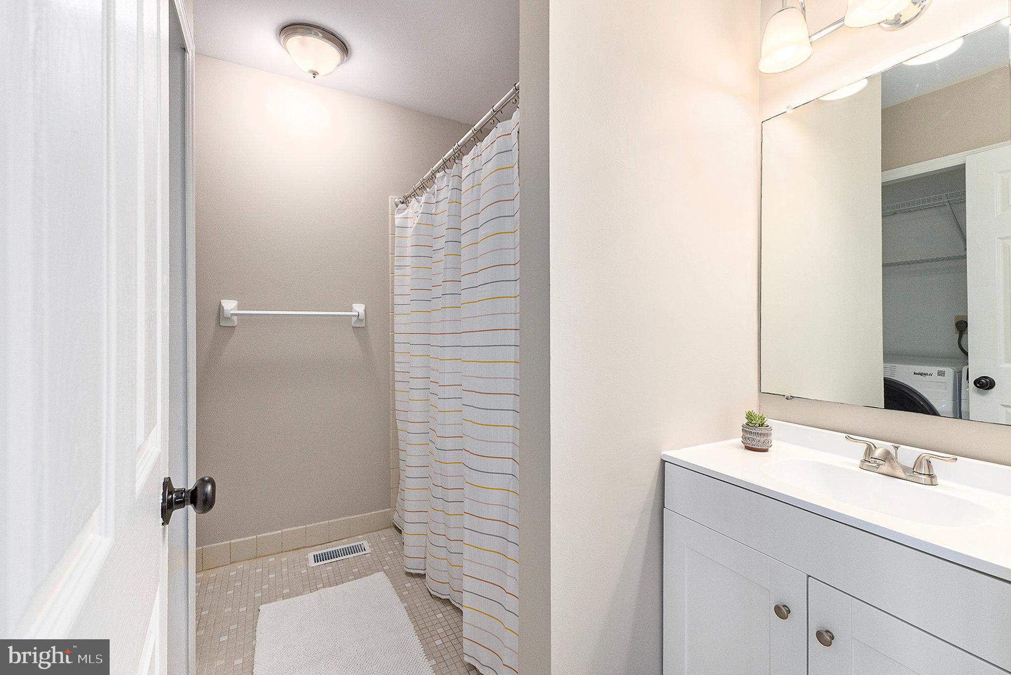 COURT AT JAMESTOWNE - Residential