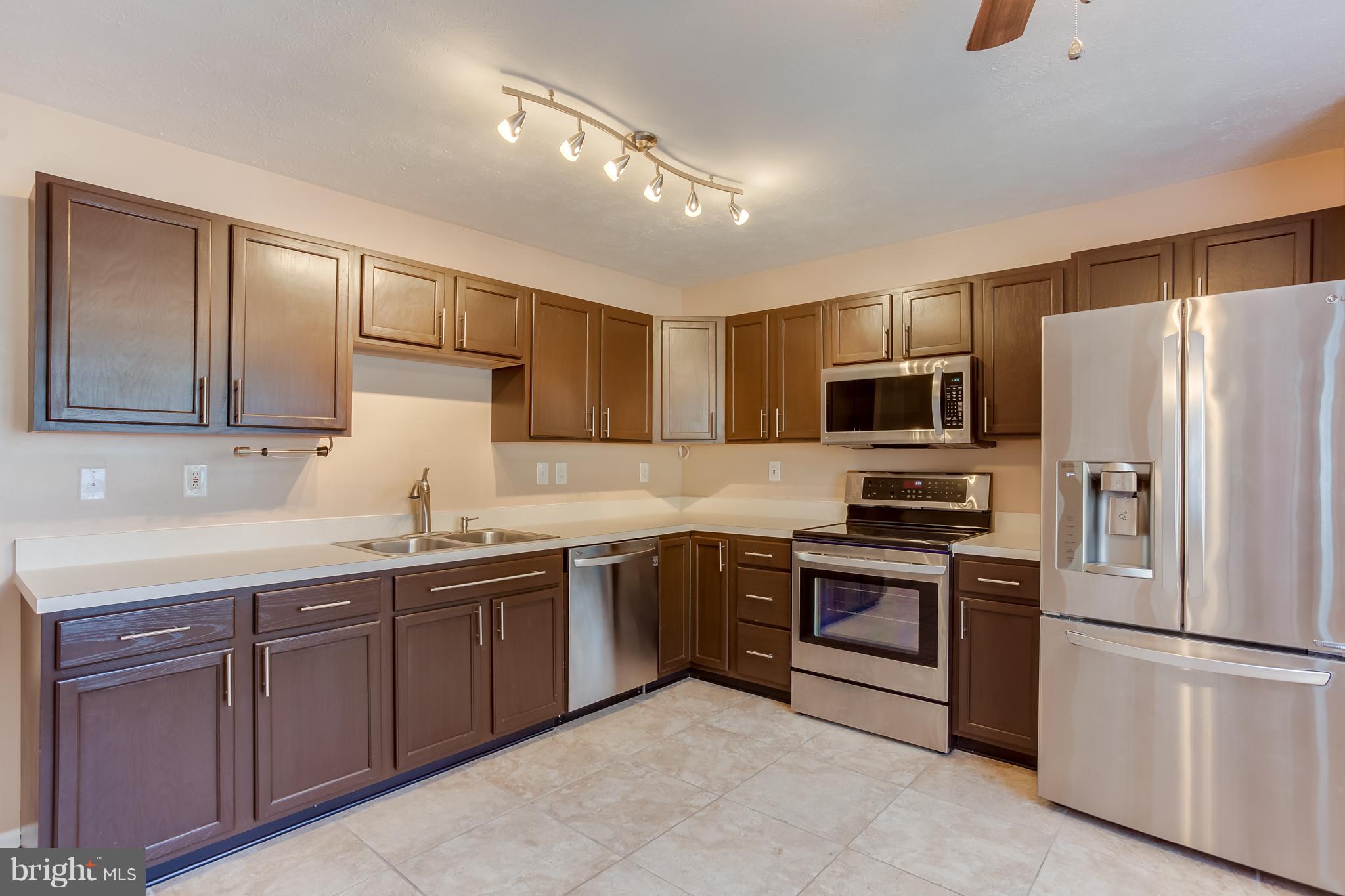 COVENTRY CREEK - Residential