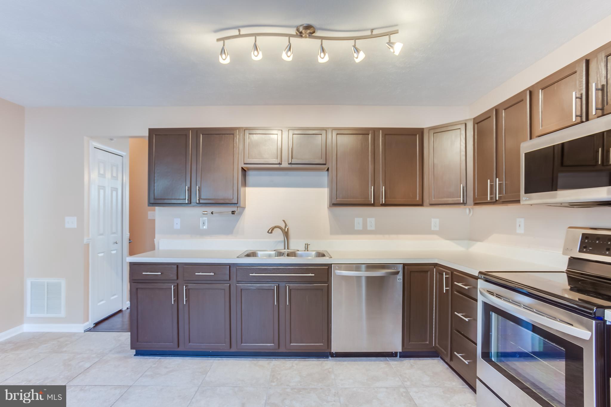 COVENTRY CREEK - Residential