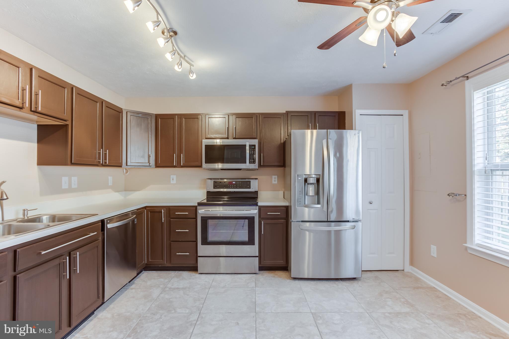 COVENTRY CREEK - Residential