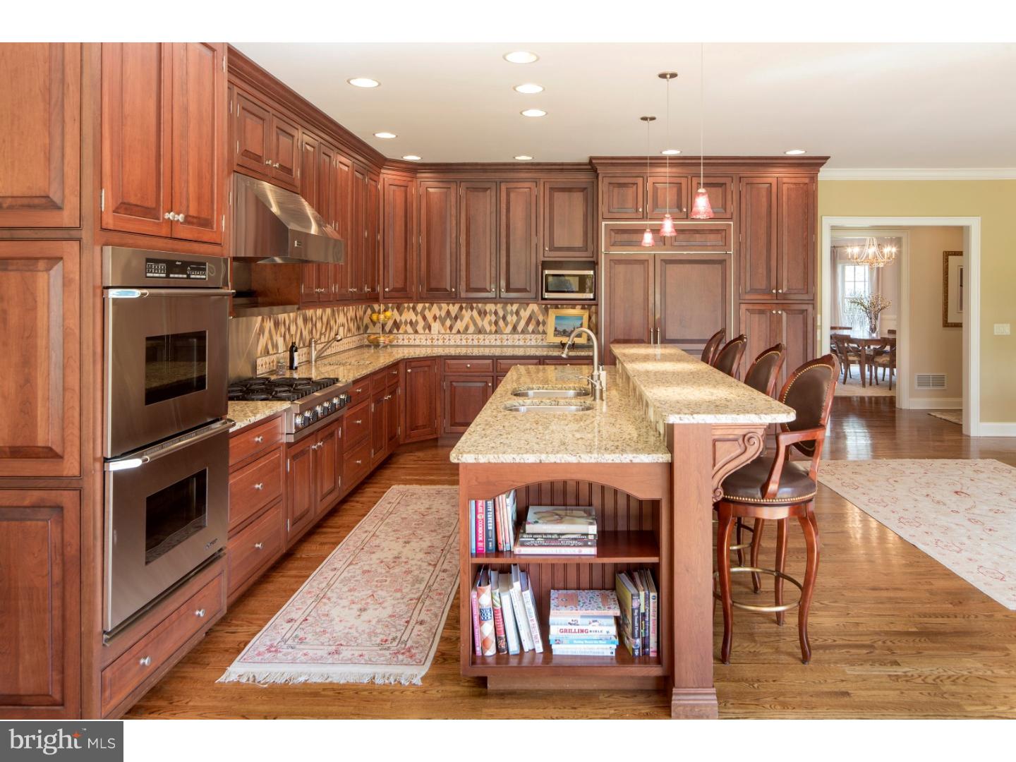 WESTBURY - Residential