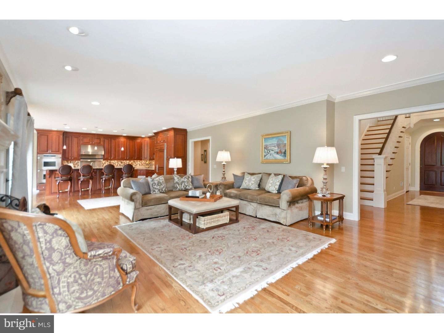 WESTBURY - Residential