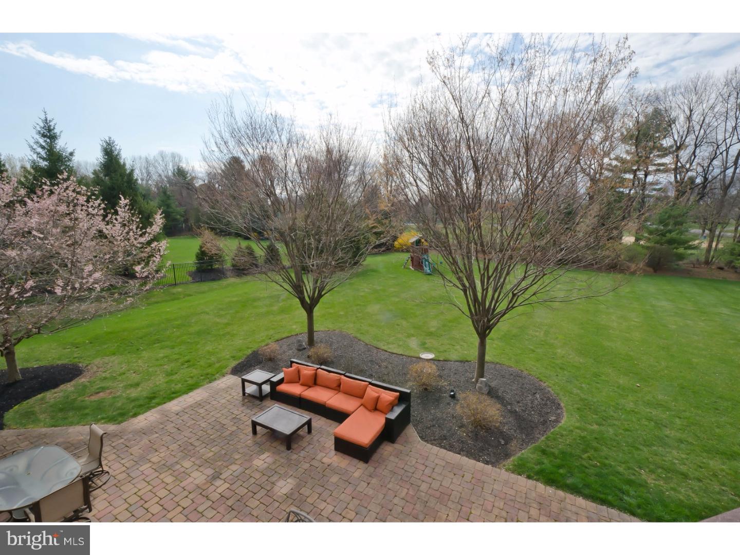 WESTBURY - Residential