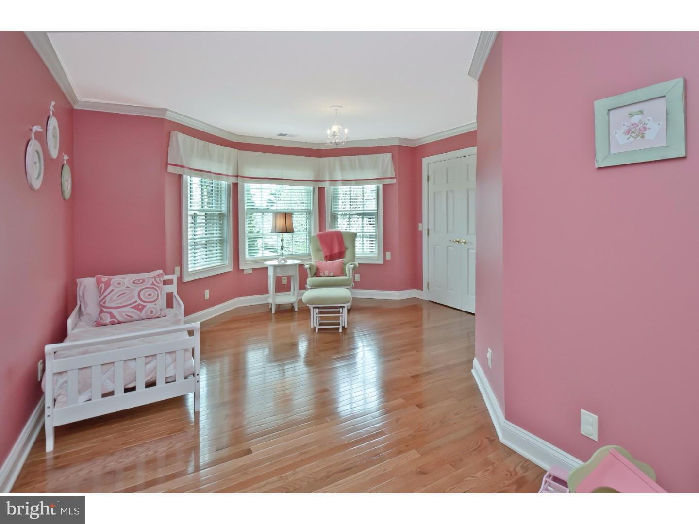 WESTBURY - Residential