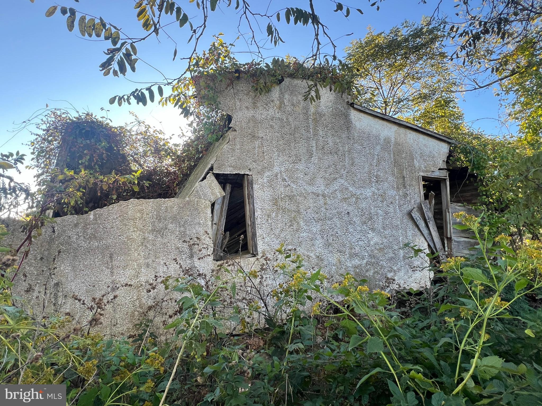 3044 CLEARVIEW FARM LANE