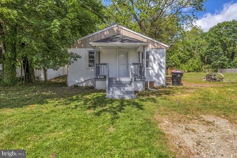 640 MARINO AVENUE BLACKWOOD NJ 08012