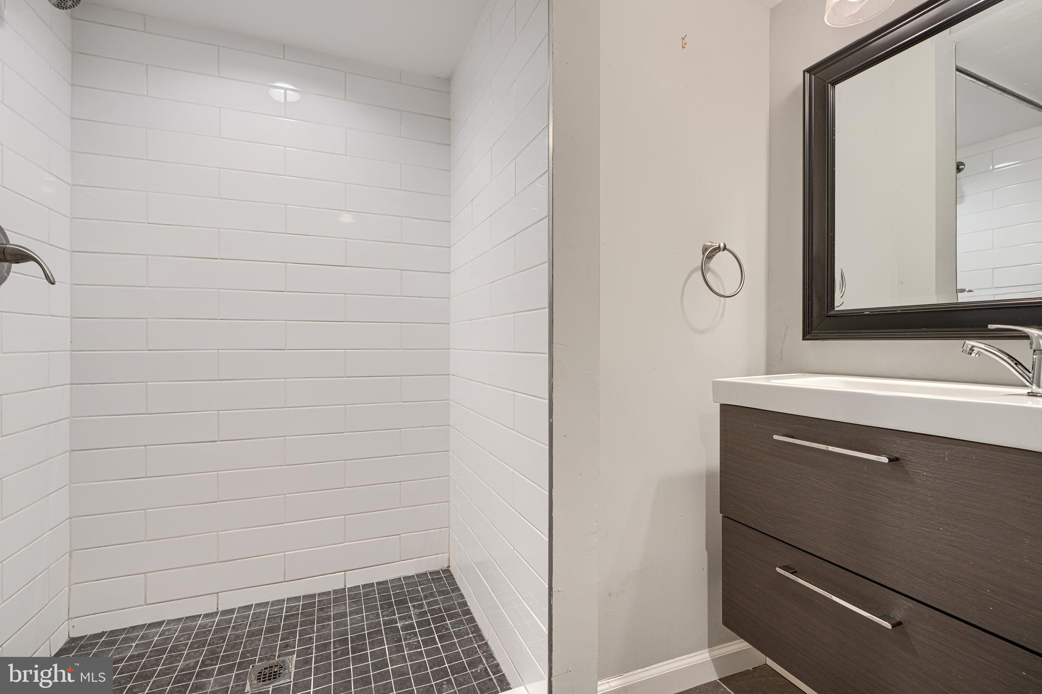 HAMPDEN HISTORIC DISTRICT - Residential Lease