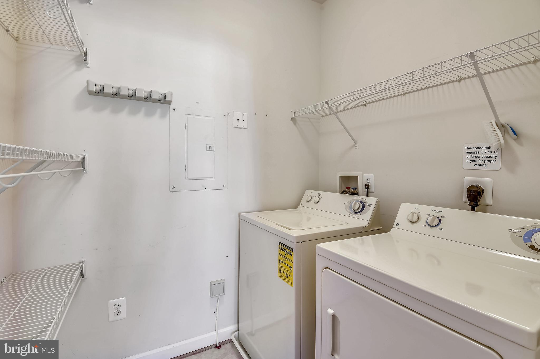 CEDAR RIDGE - Residential