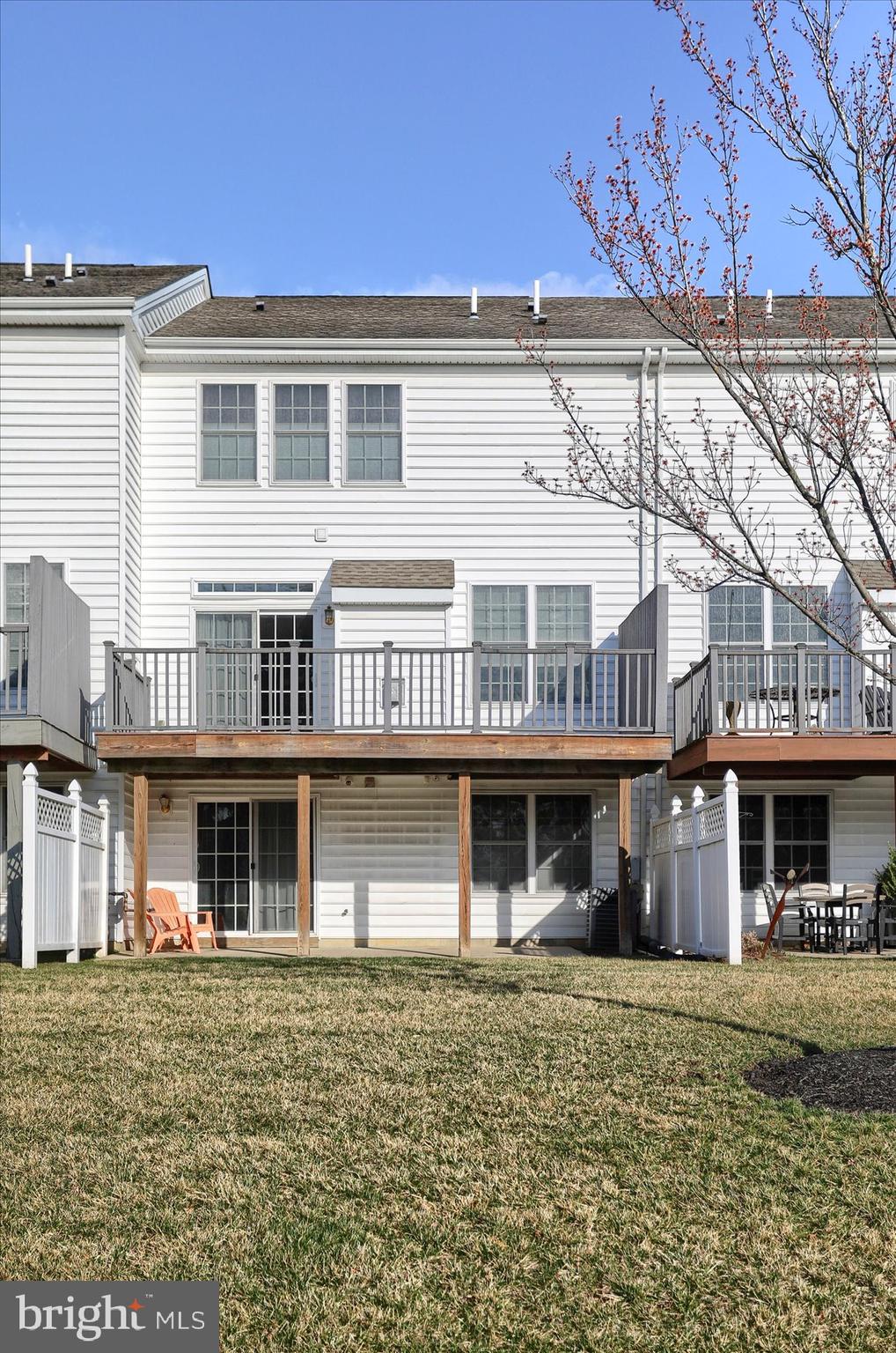 THE ENCLAVE - Residential