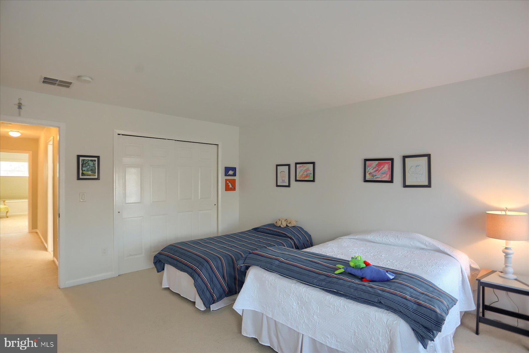 THE ENCLAVE - Residential