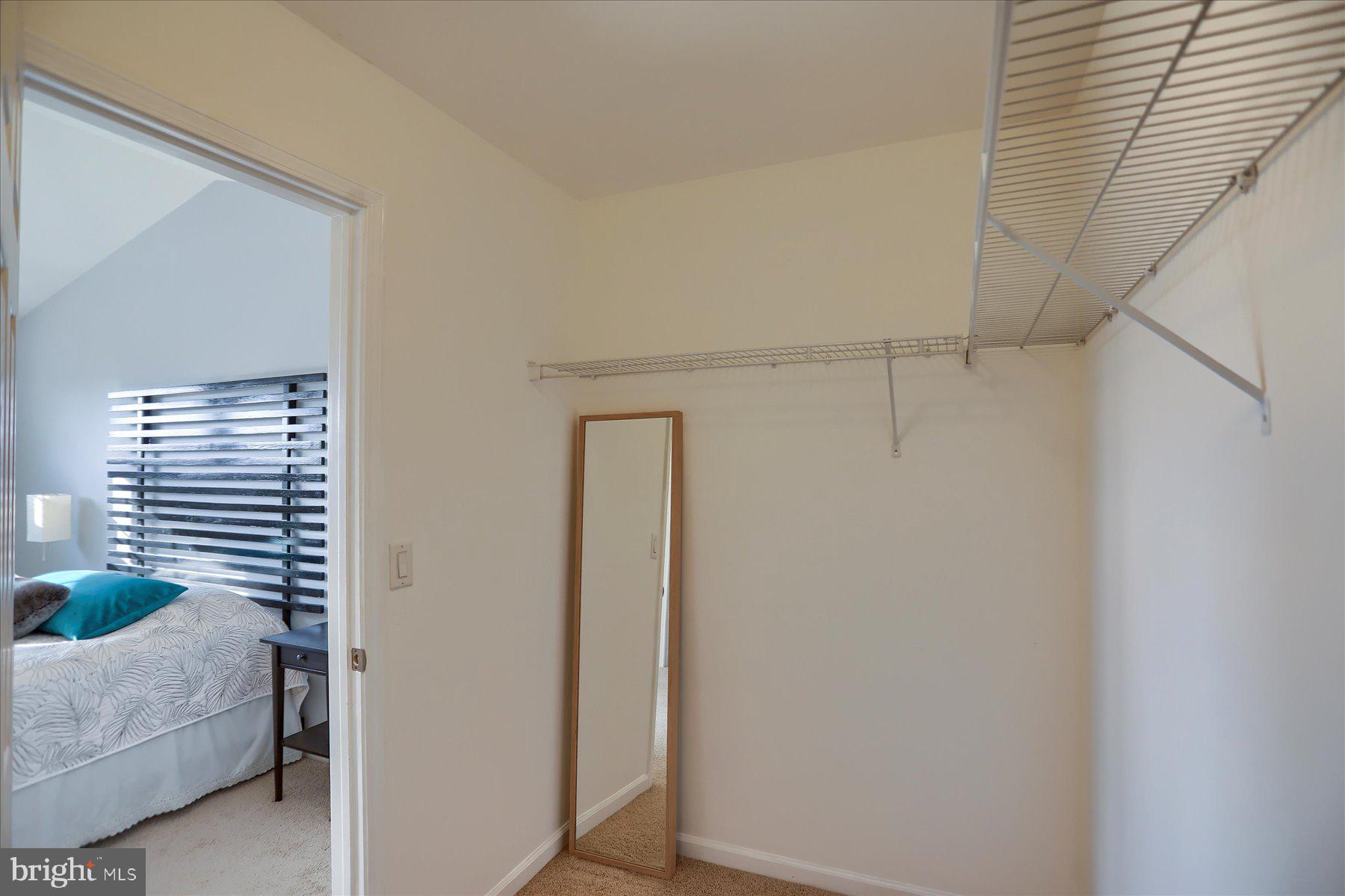 THE ENCLAVE - Residential