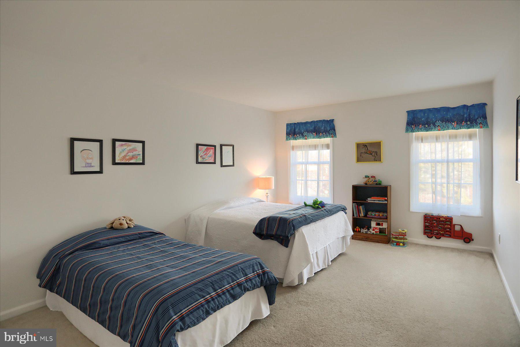 THE ENCLAVE - Residential