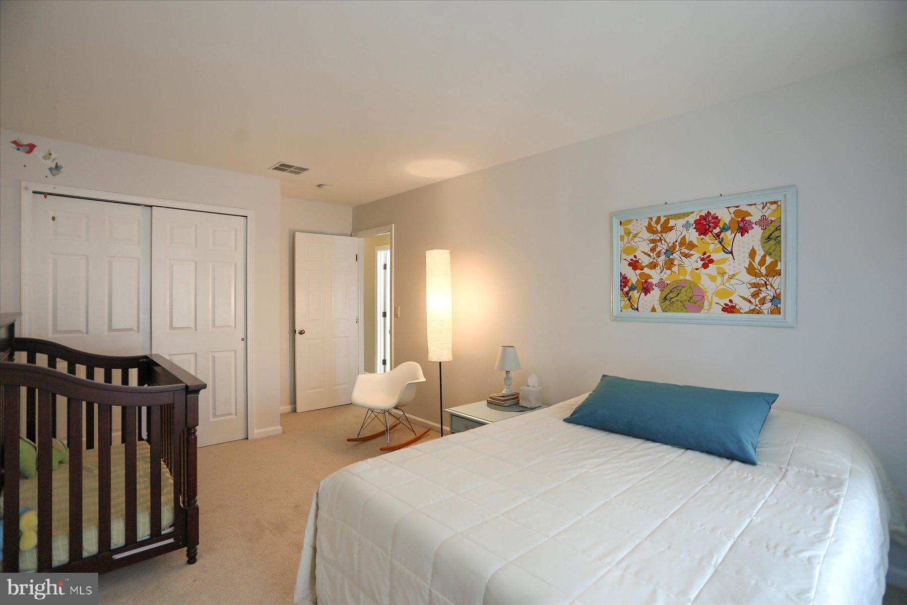 THE ENCLAVE - Residential