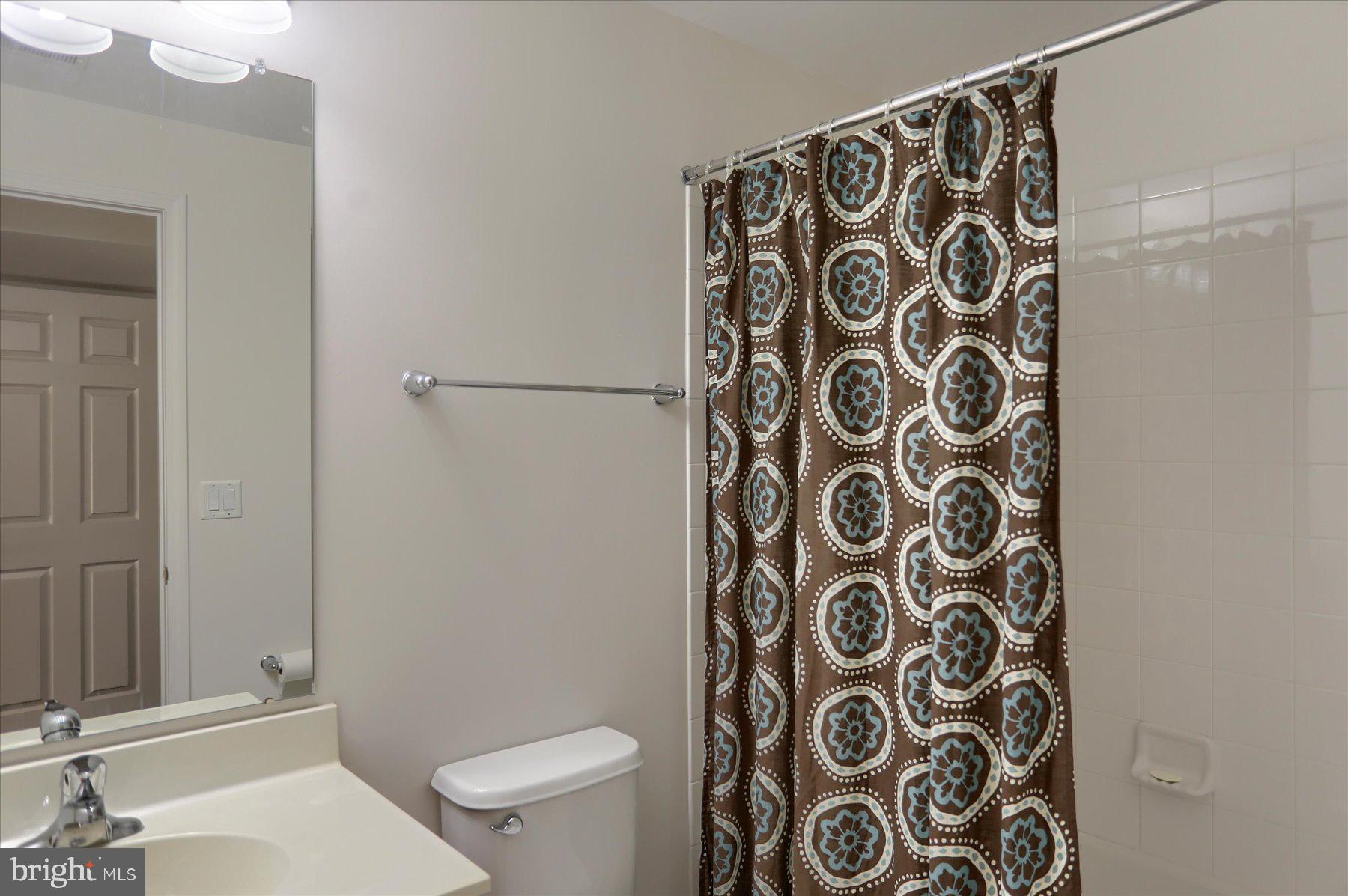 THE ENCLAVE - Residential