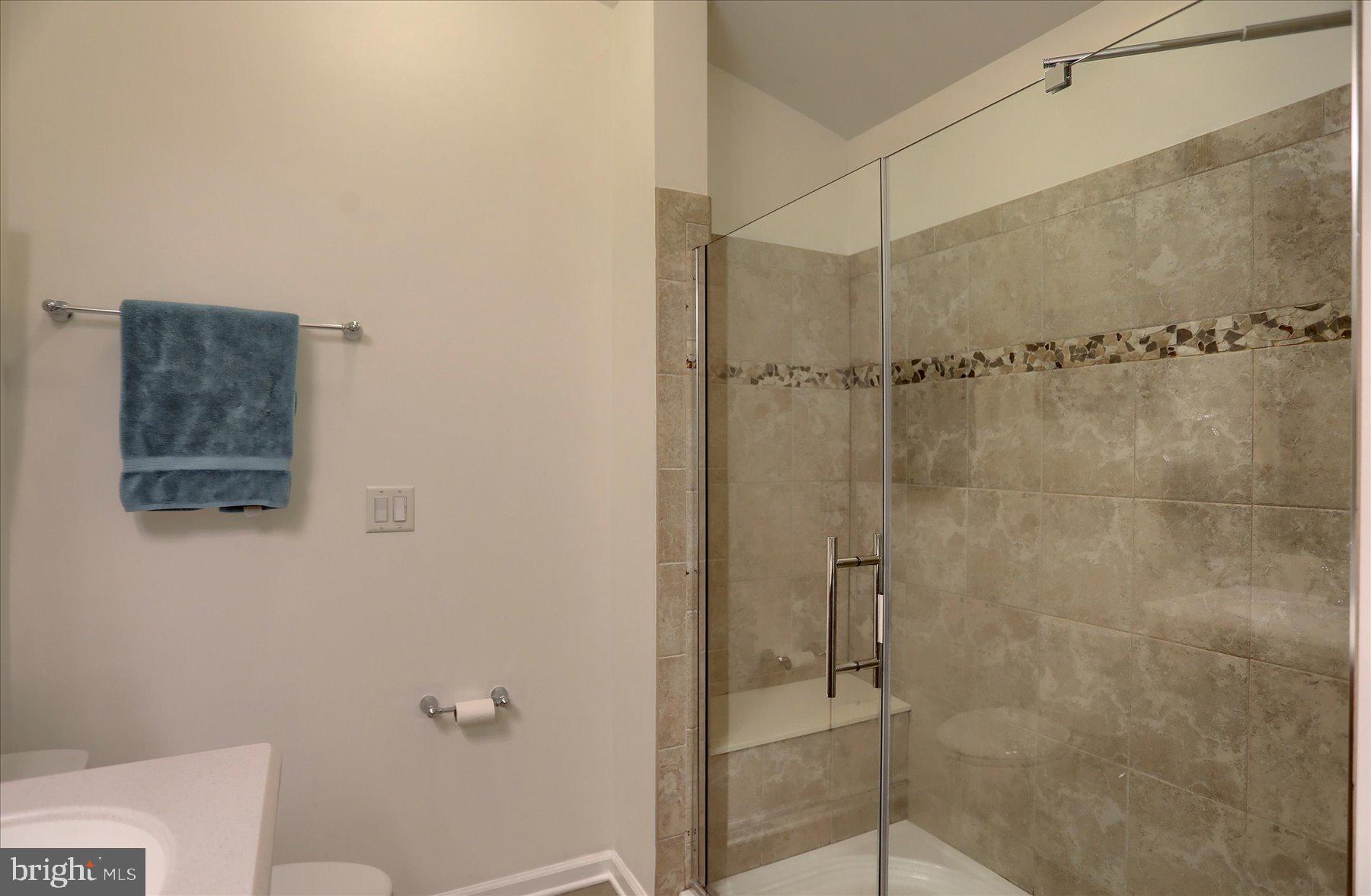 THE ENCLAVE - Residential