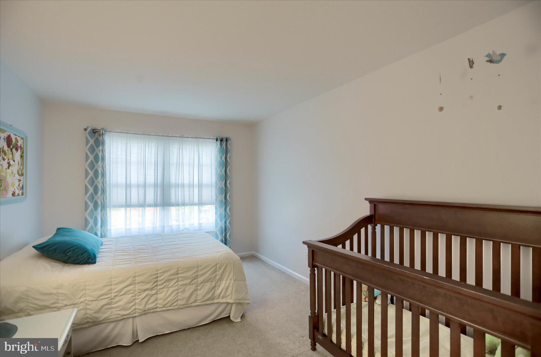 THE ENCLAVE - Residential