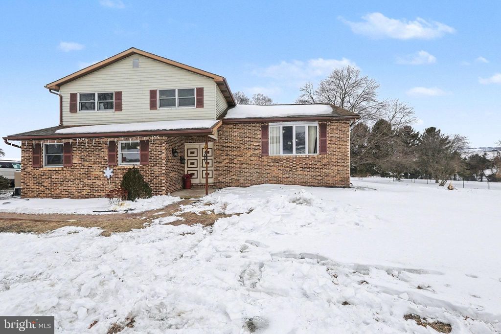 Photo of 1565 Old Mountain Road, WELLSVILLE, PA 17365 (MLS # PAYK2098080)