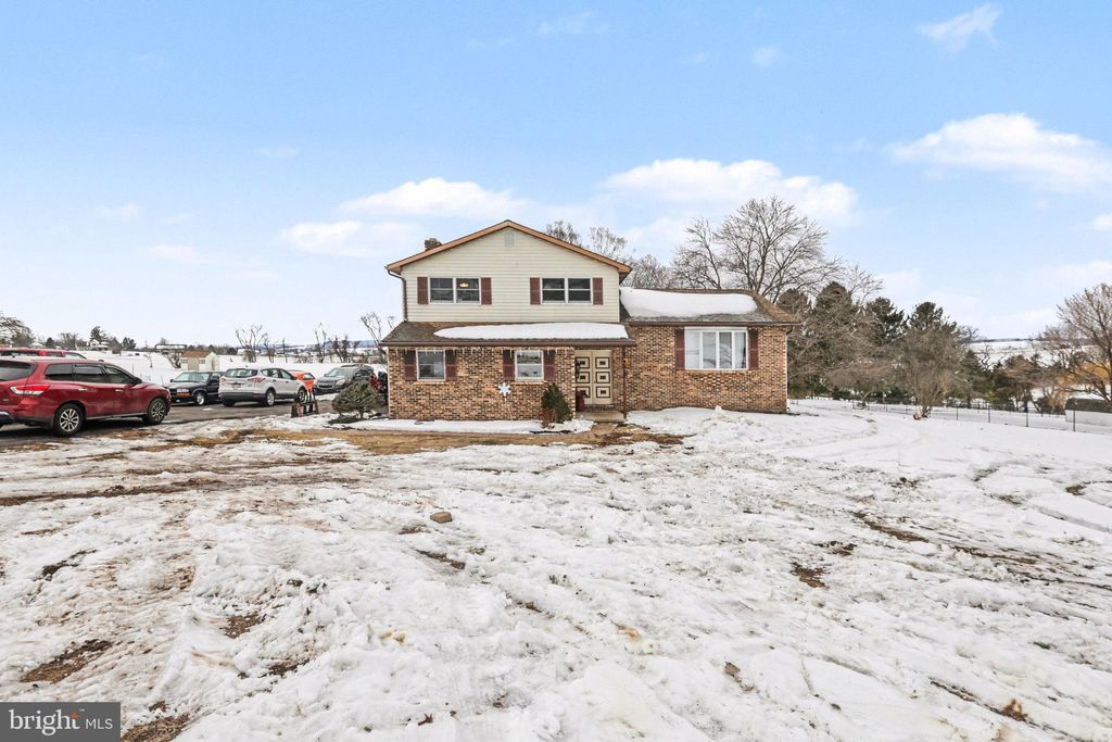 Photo of 1565 Old Mountain Road, WELLSVILLE, PA 17365 (MLS # PAYK2098080)