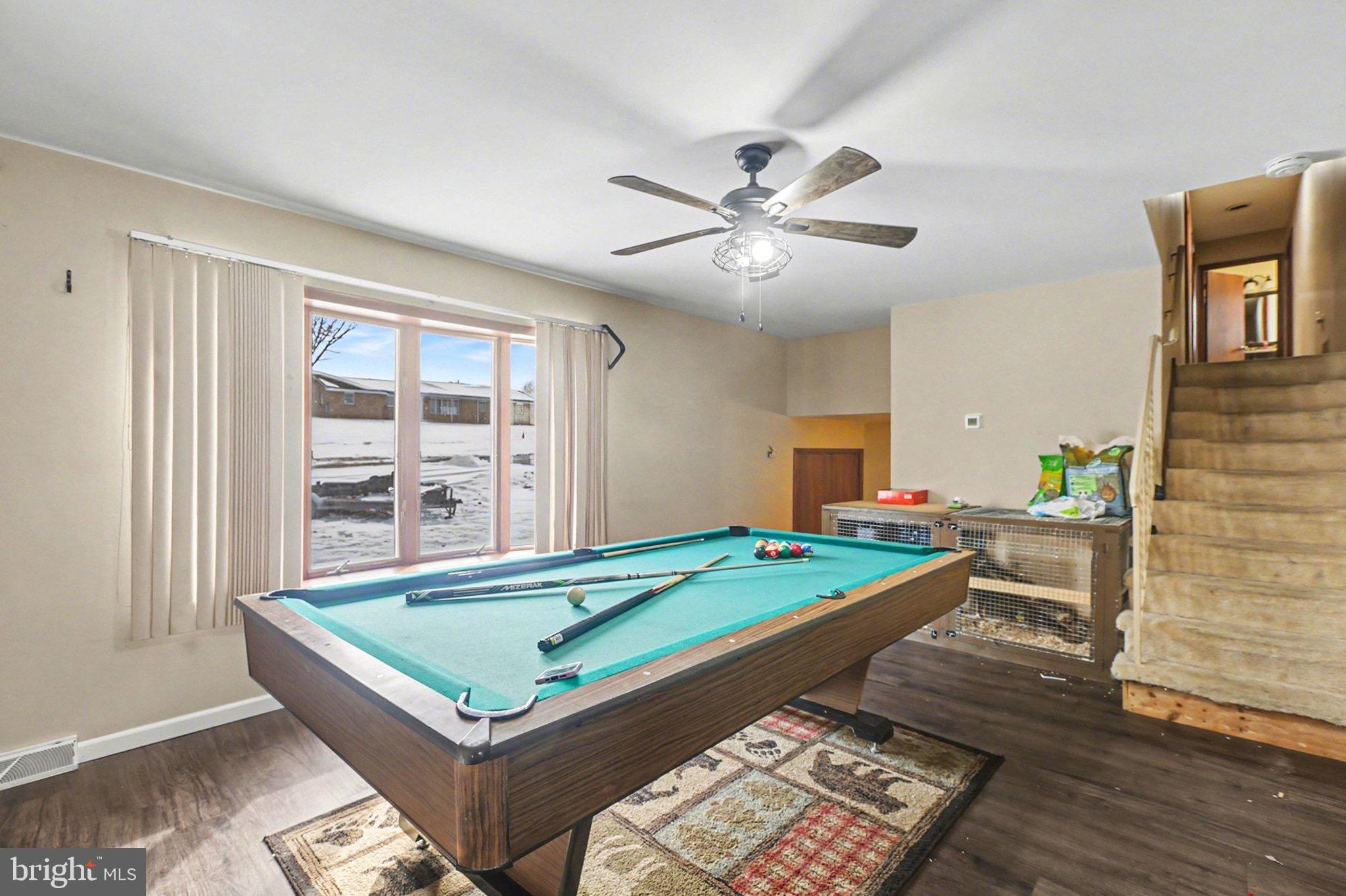 1565 OLD MOUNTAIN ROAD