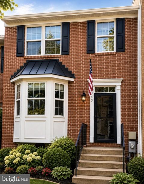 Townhouse For Sale - 543 Francis Nicholson Way<br/> ANNAPOLIS, MD 21401