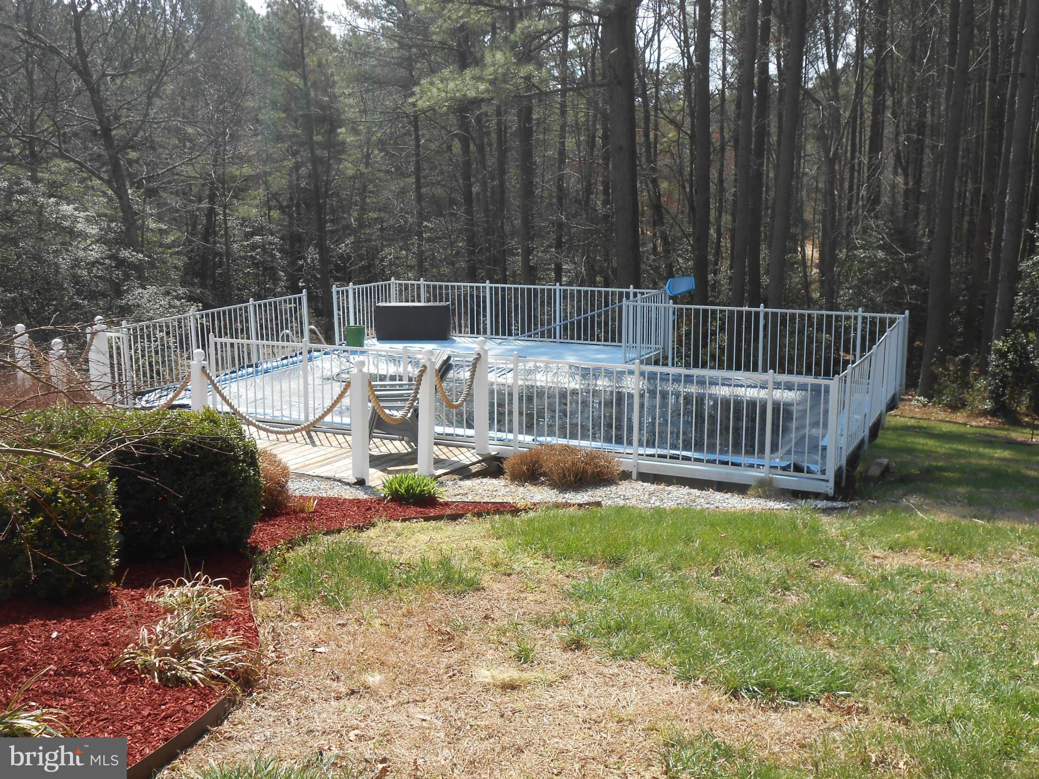 PINE GLADE - Residential