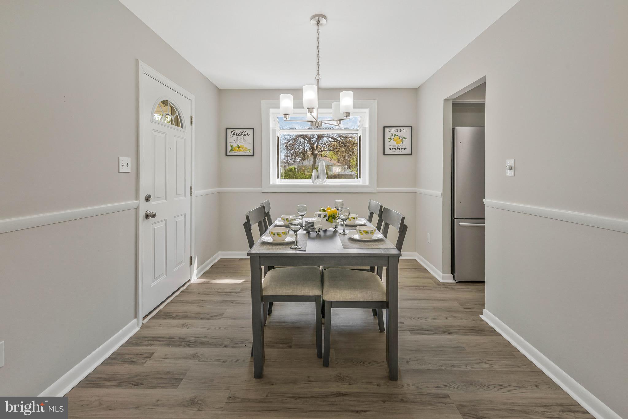 CHRIS MAR MANOR - Residential