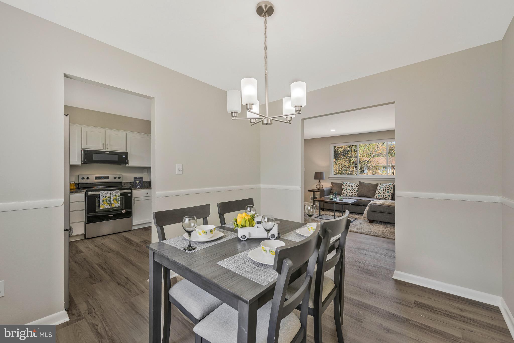 CHRIS MAR MANOR - Residential