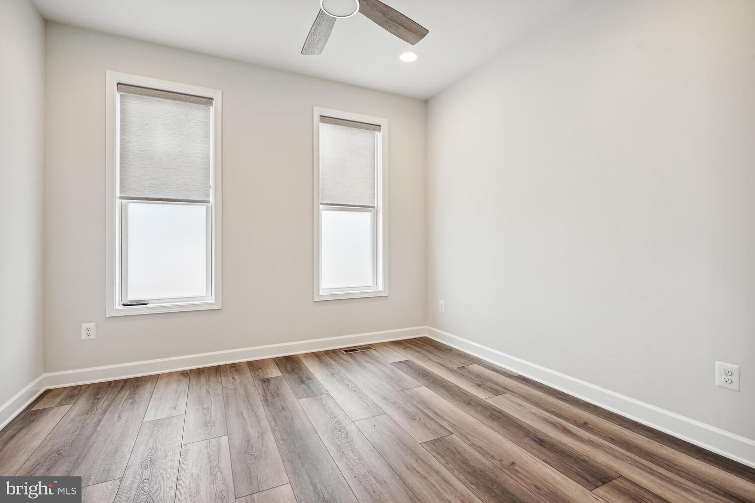 WEST OAKS CORNER - Residential