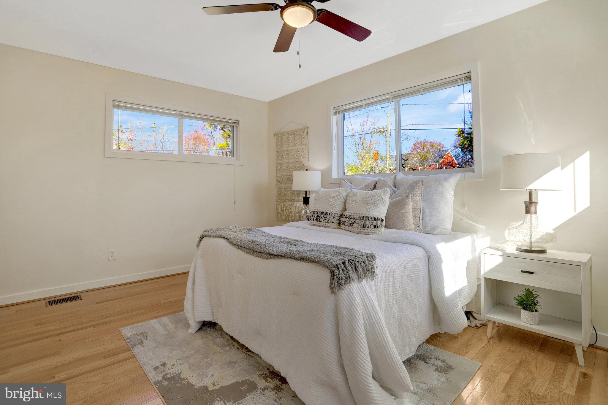 TEMPLE VIEW - Residential