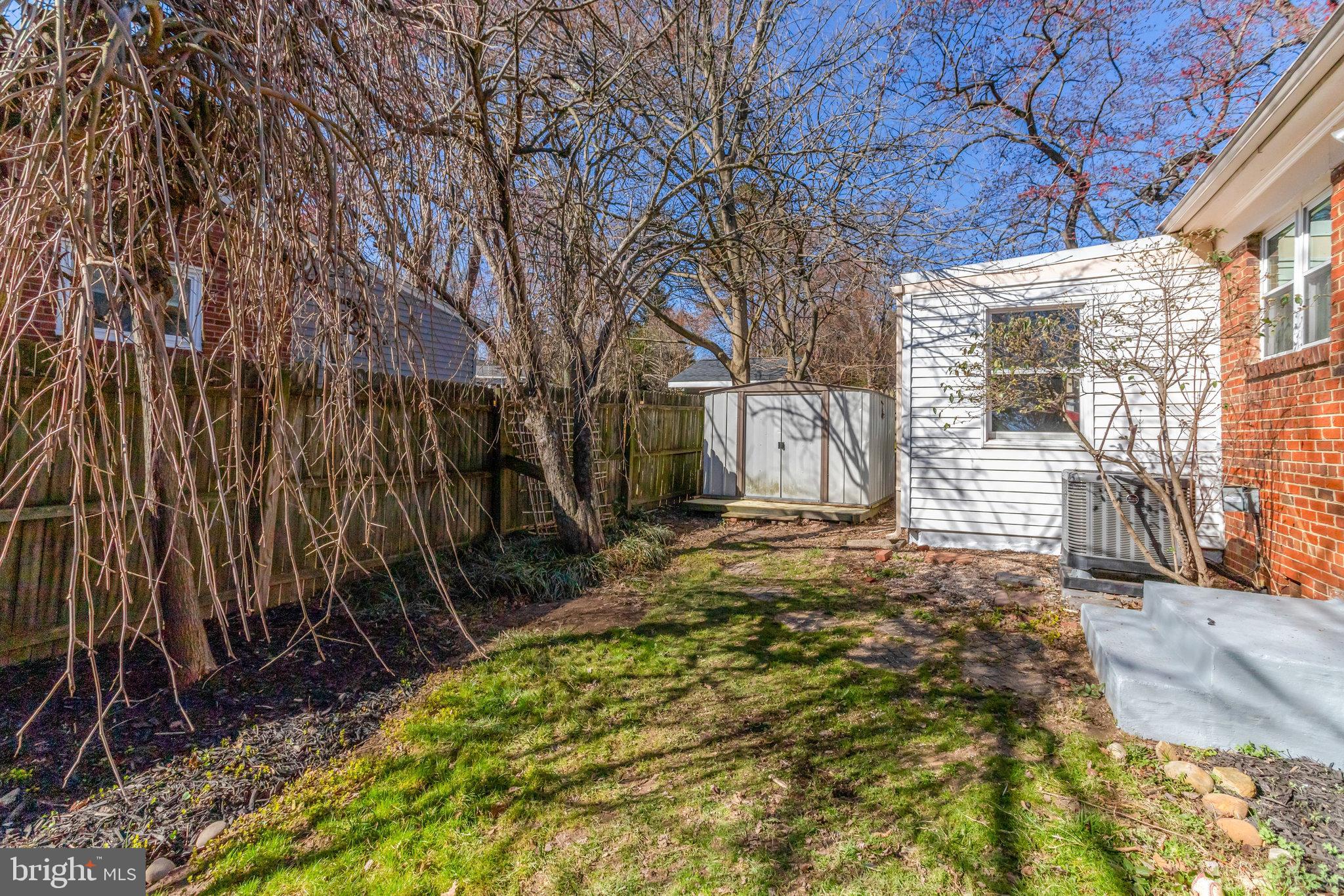 TEMPLE VIEW - Residential