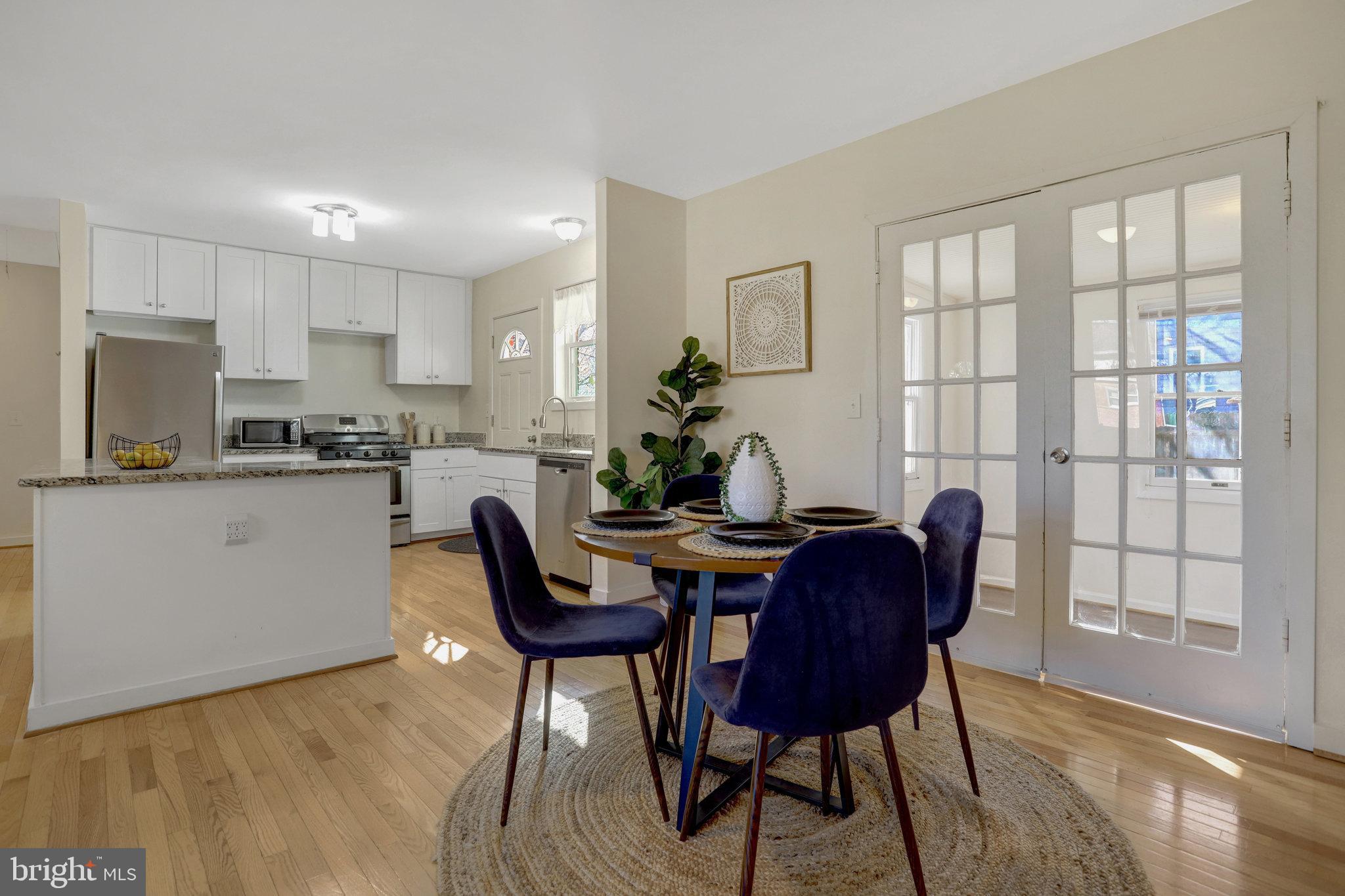 TEMPLE VIEW - Residential