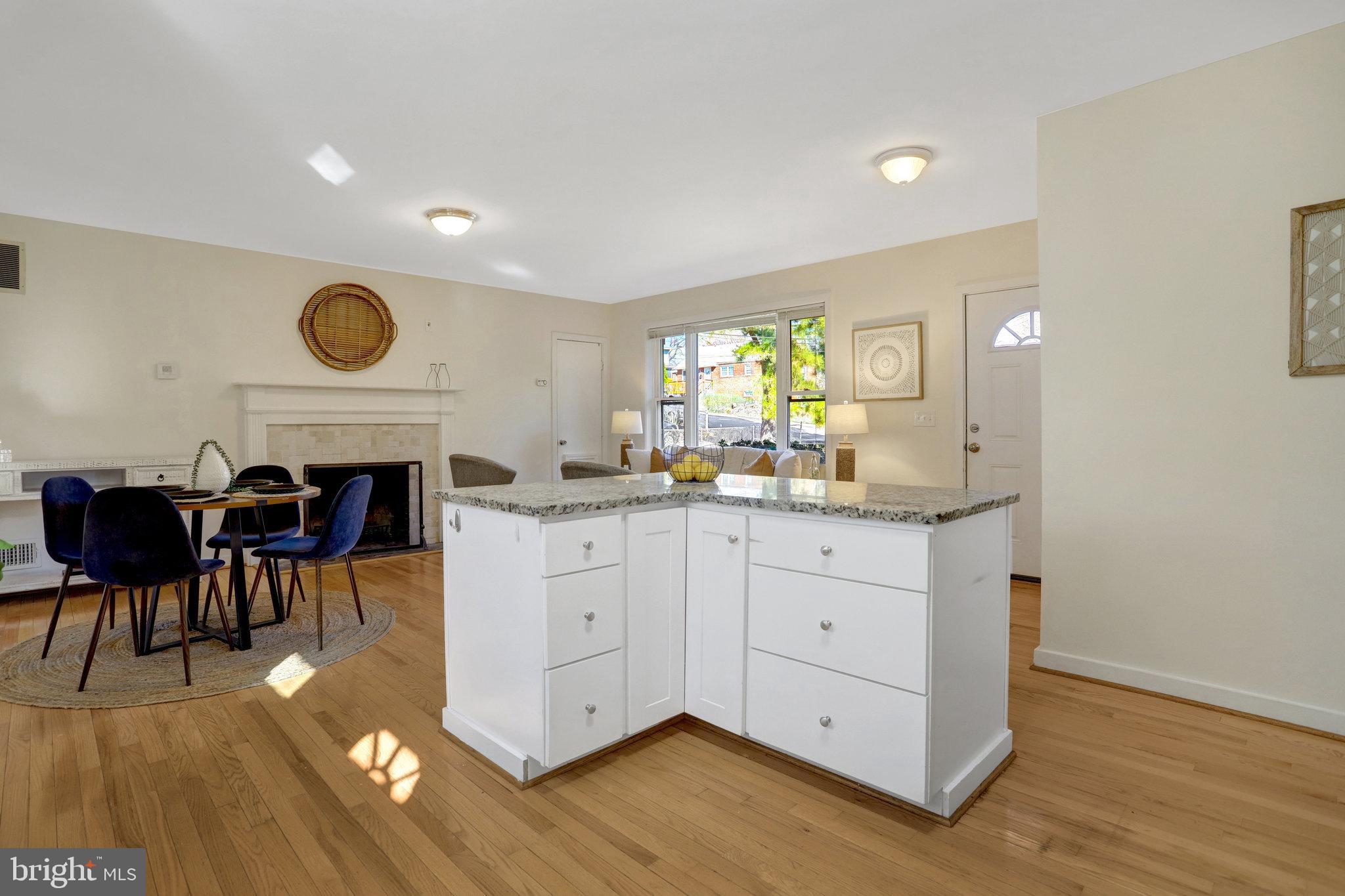 TEMPLE VIEW - Residential