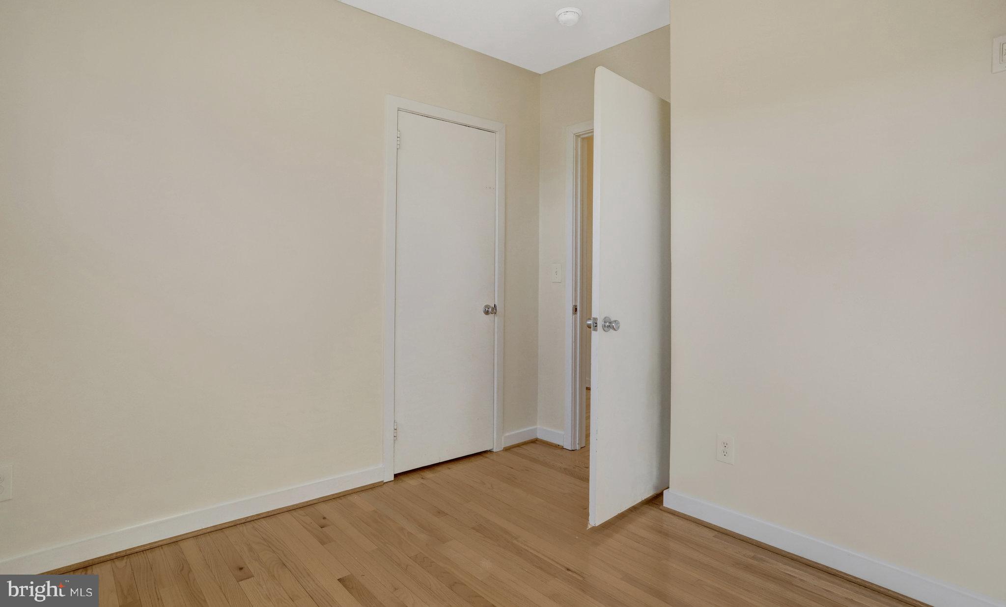 TEMPLE VIEW - Residential