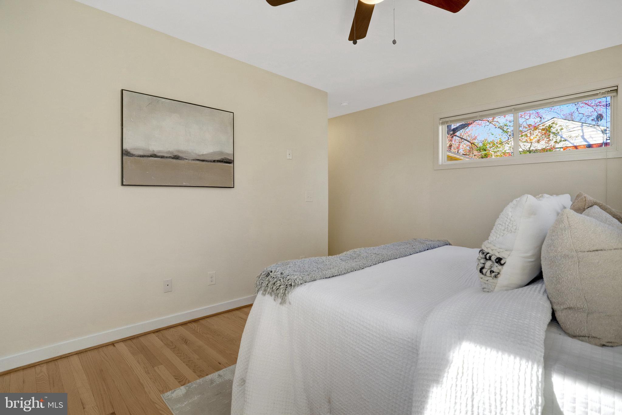 TEMPLE VIEW - Residential