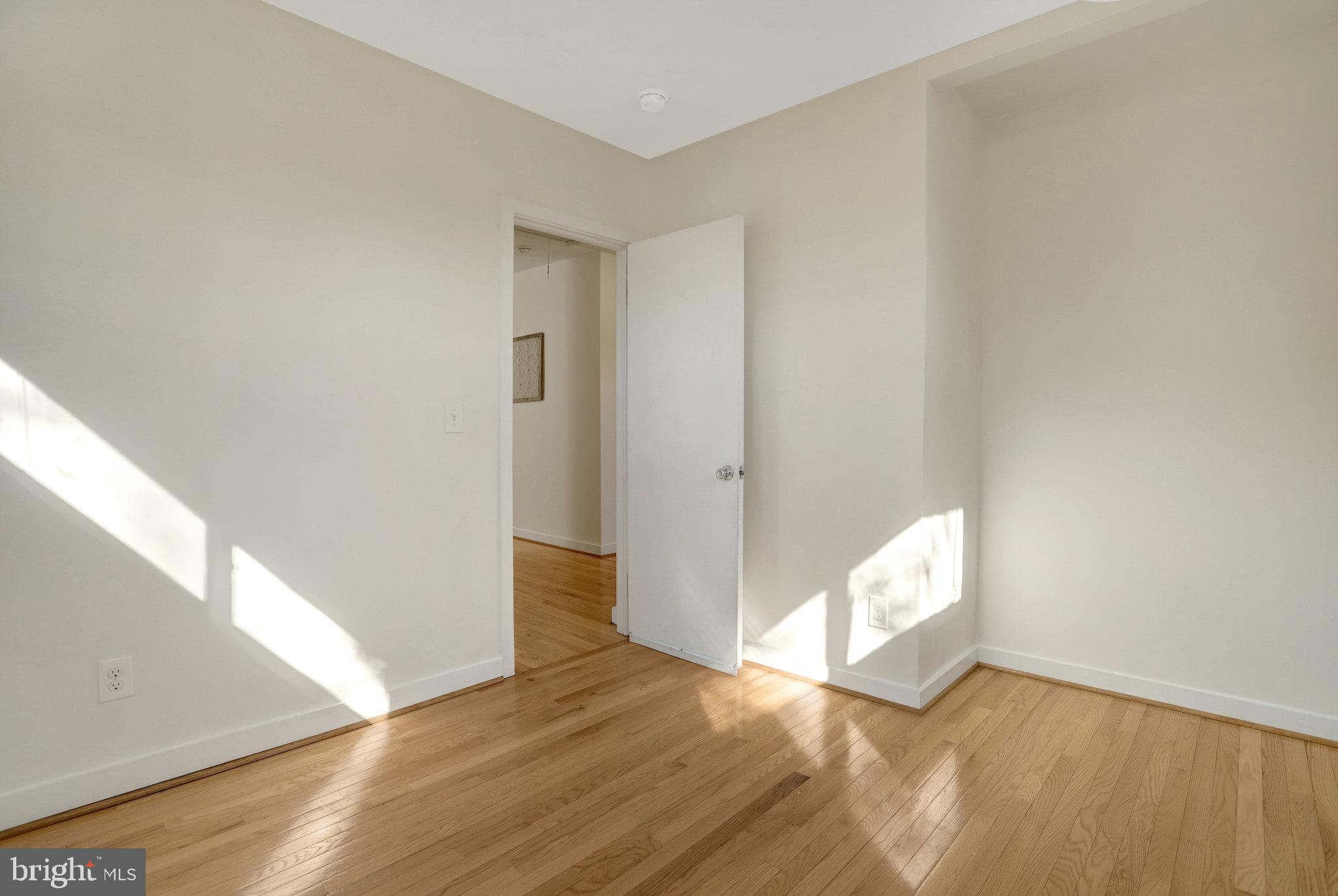 TEMPLE VIEW - Residential