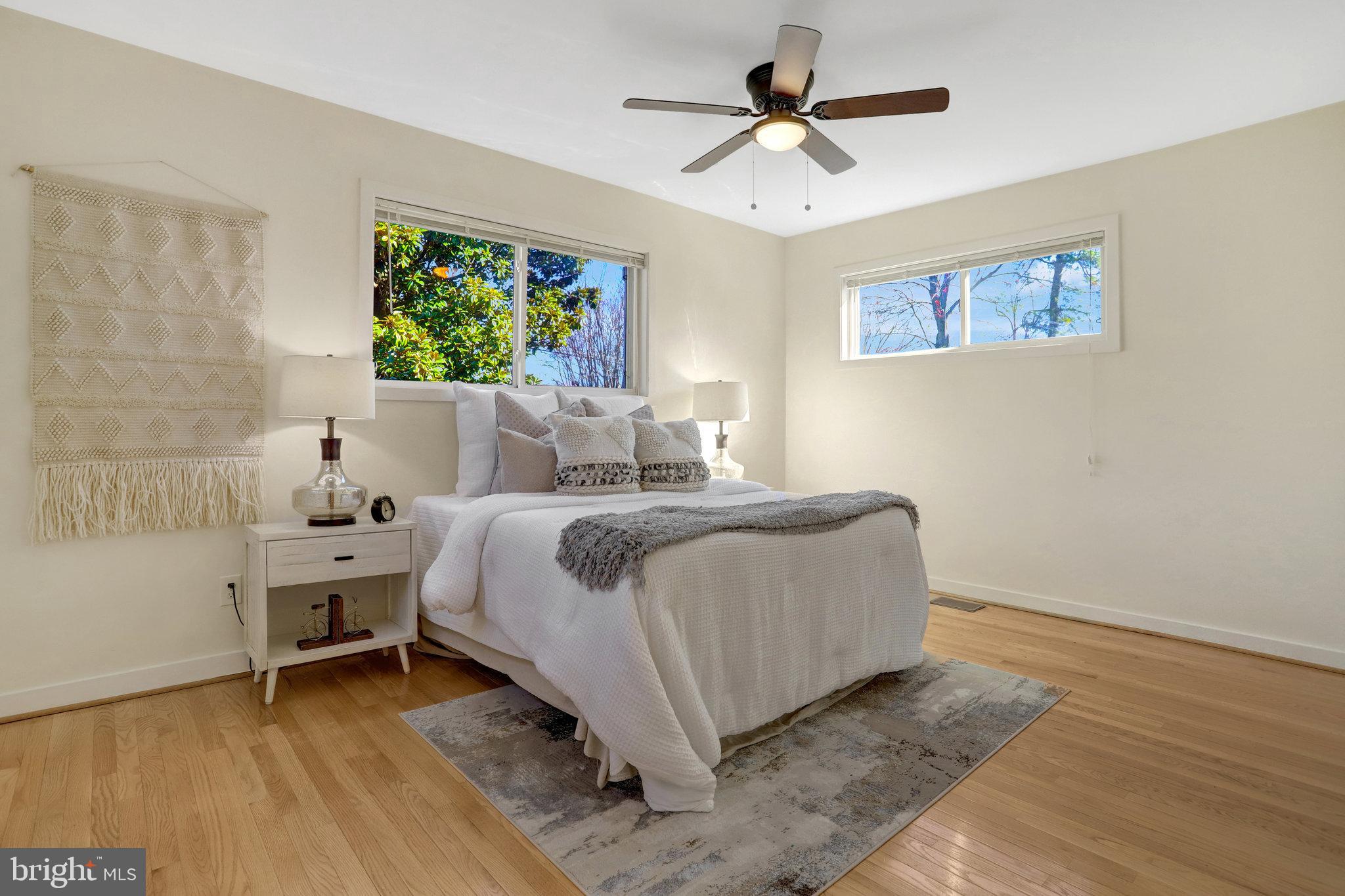 TEMPLE VIEW - Residential