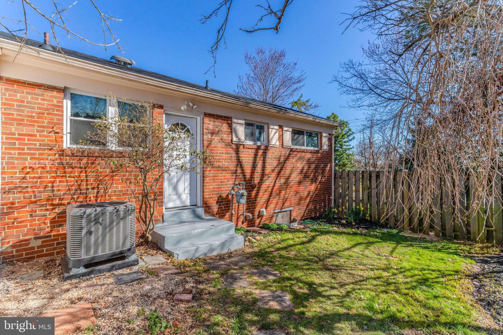 TEMPLE VIEW - Residential