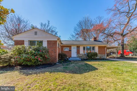 2601 Dawn Drive, Alexandria, VA MLS: VAFX2222374