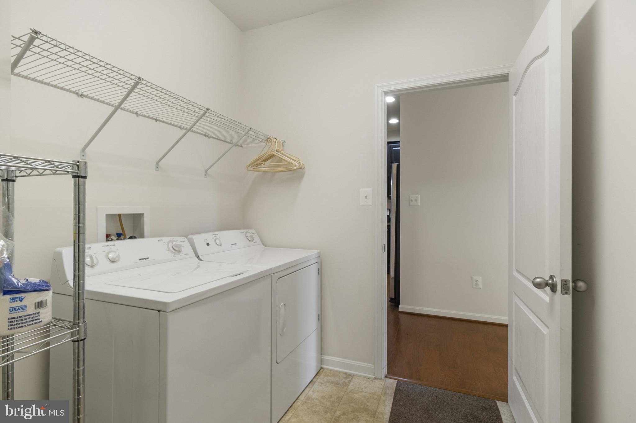 LONGACRE VILLAGE - Residential