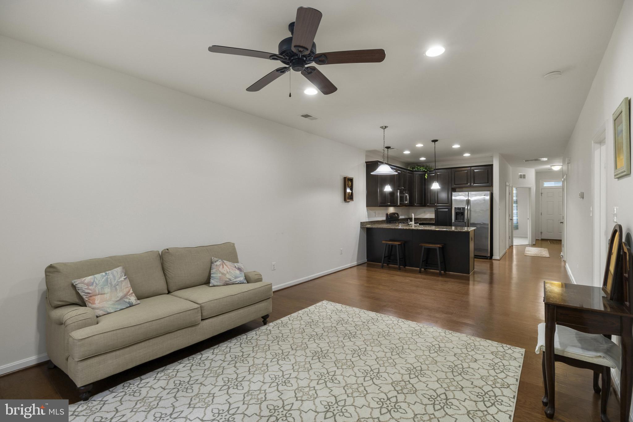 LONGACRE VILLAGE - Residential