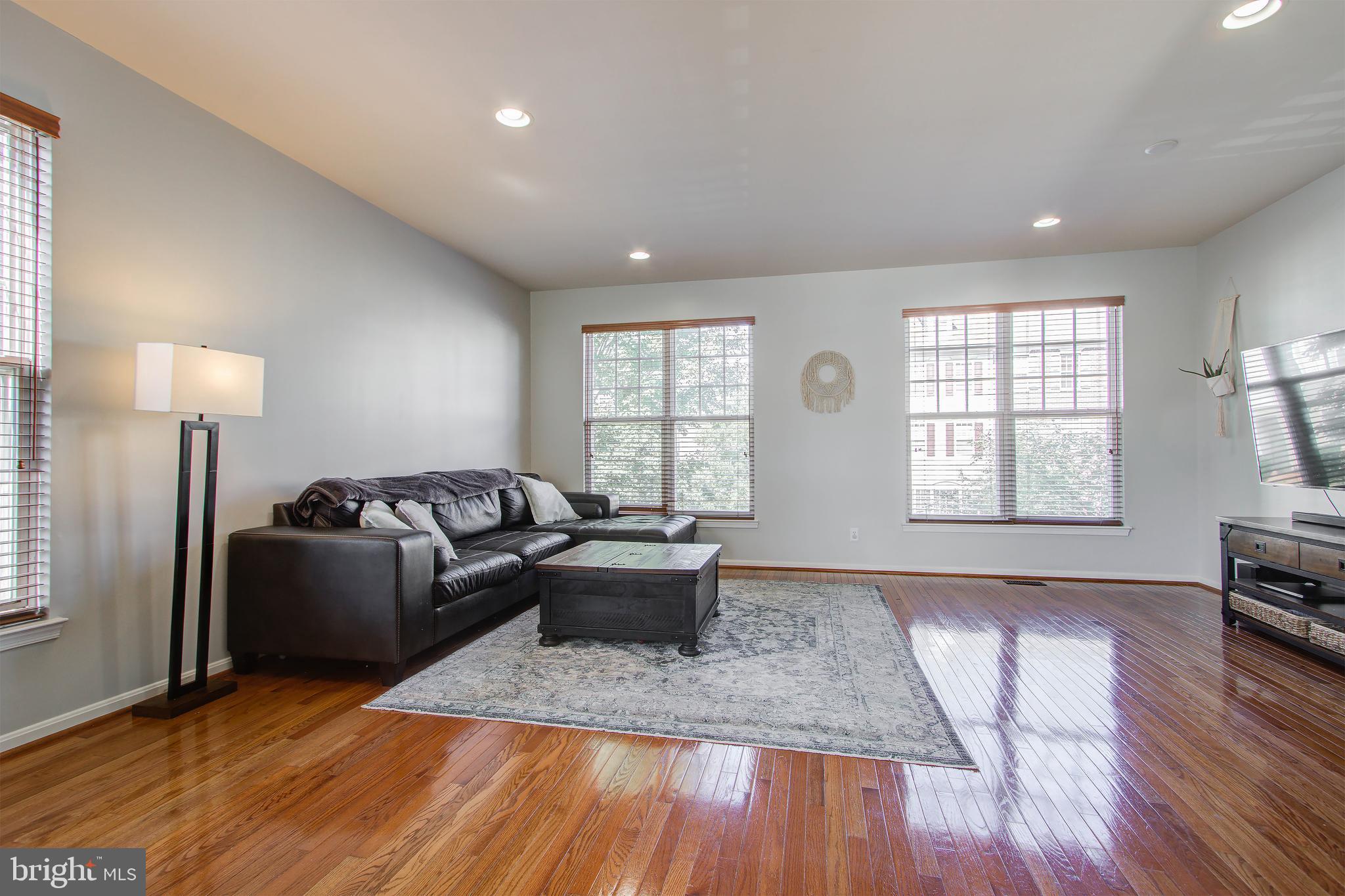 PEMBROOKE/VICTORY LAKES - Residential