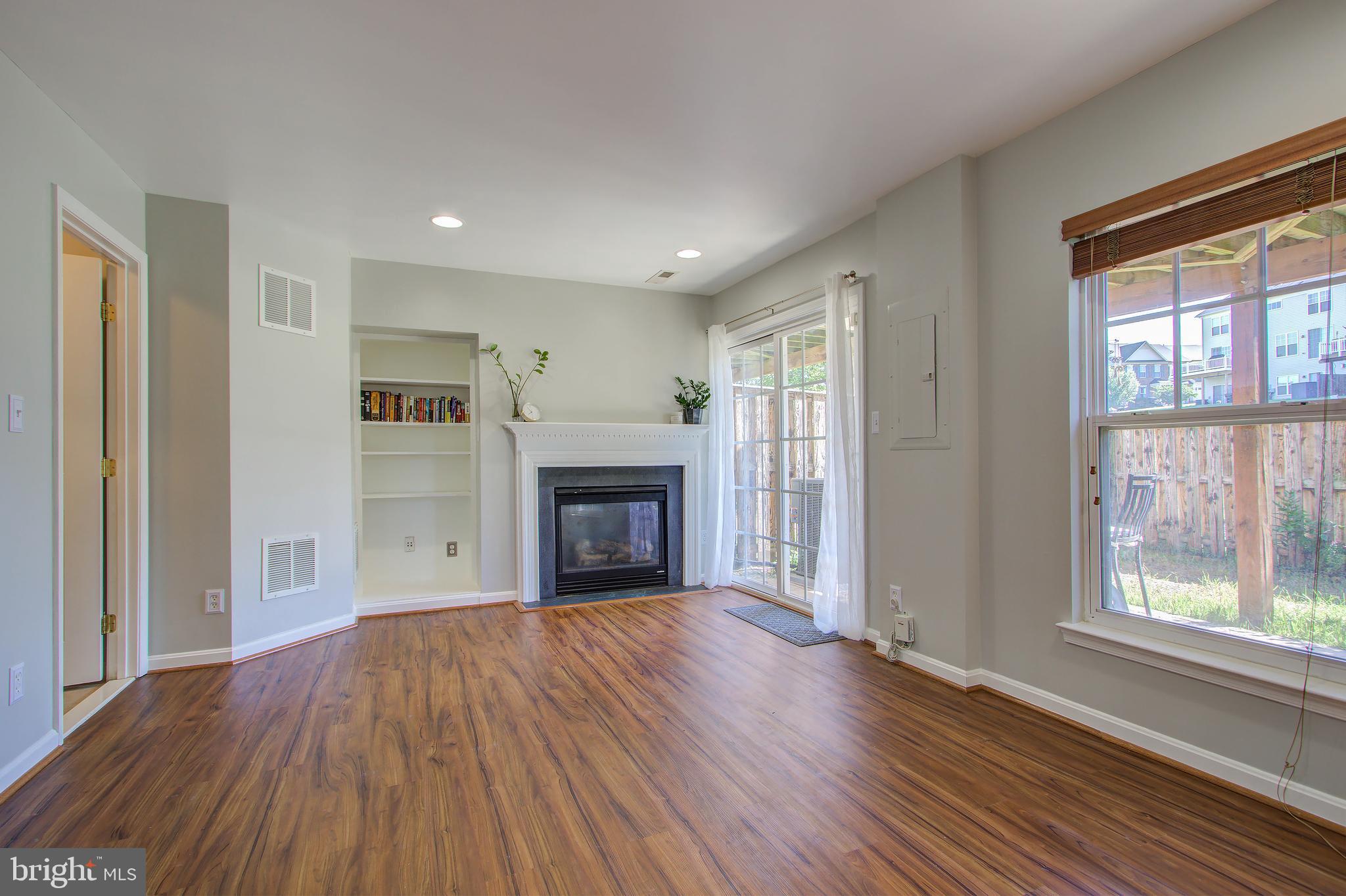 PEMBROOKE/VICTORY LAKES - Residential