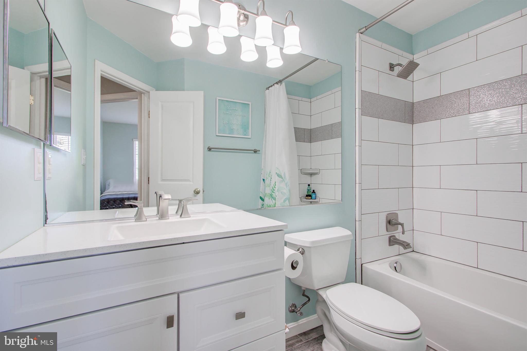 PEMBROOKE/VICTORY LAKES - Residential