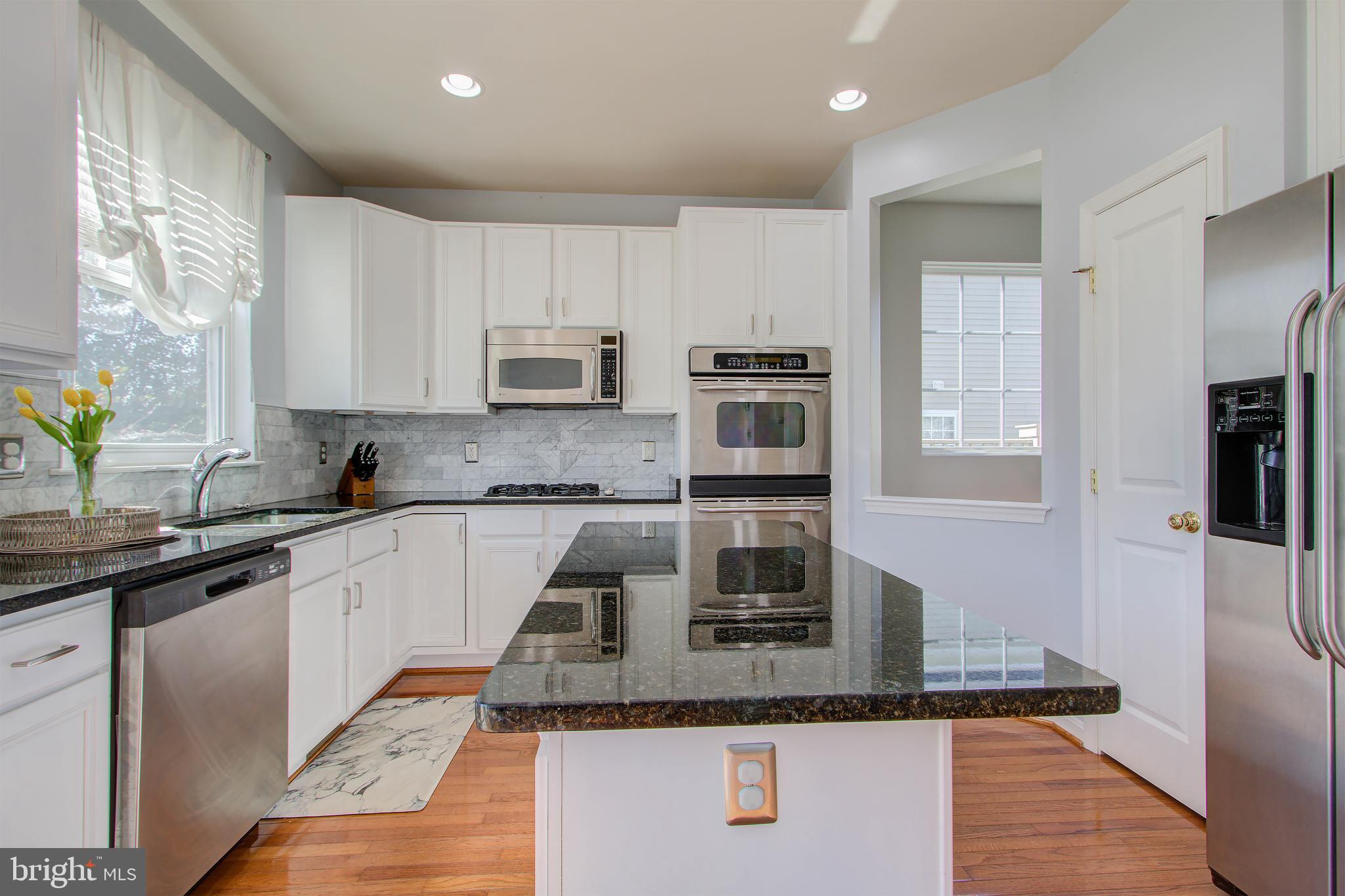 PEMBROOKE/VICTORY LAKES - Residential