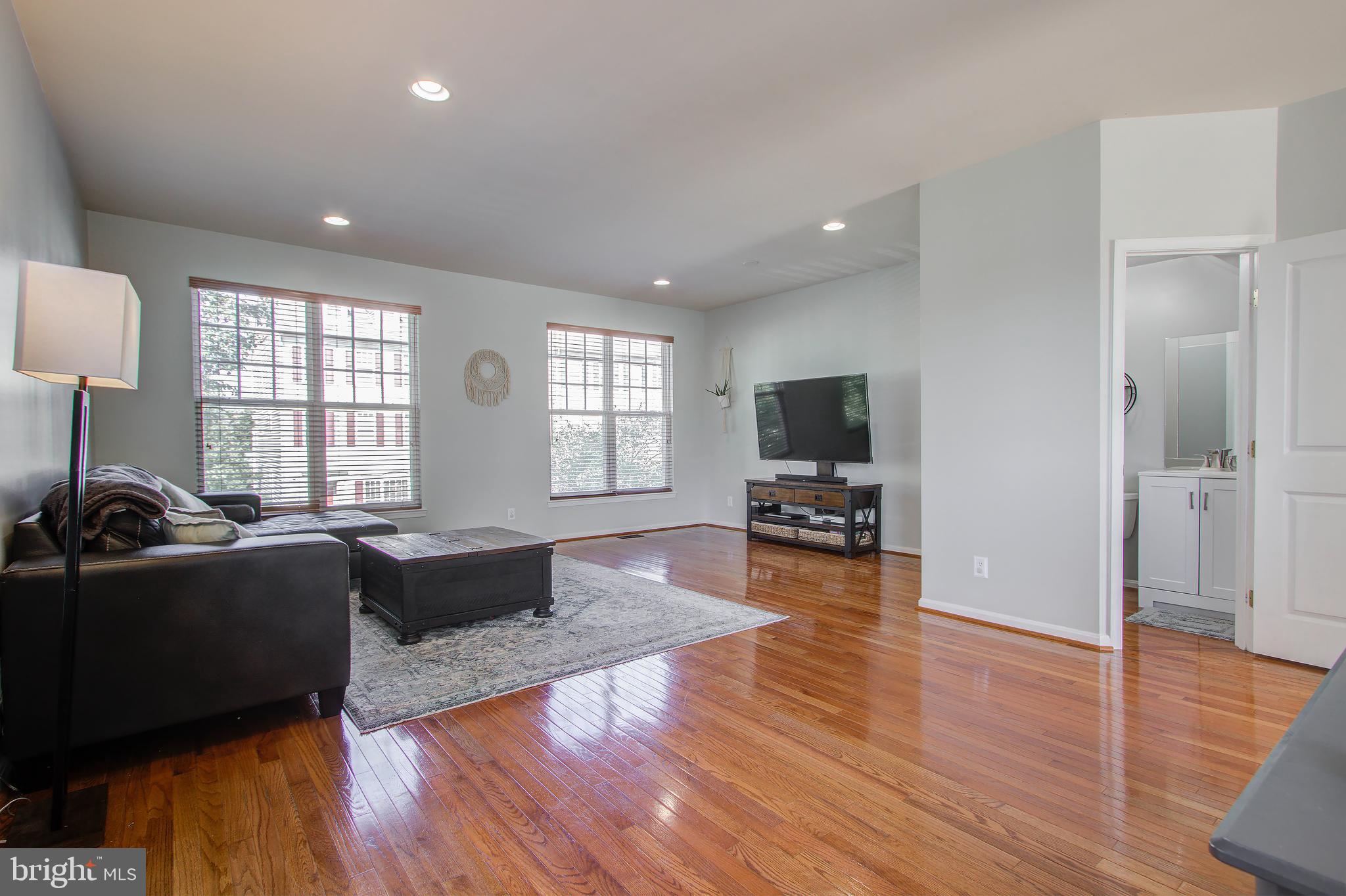 PEMBROOKE/VICTORY LAKES - Residential