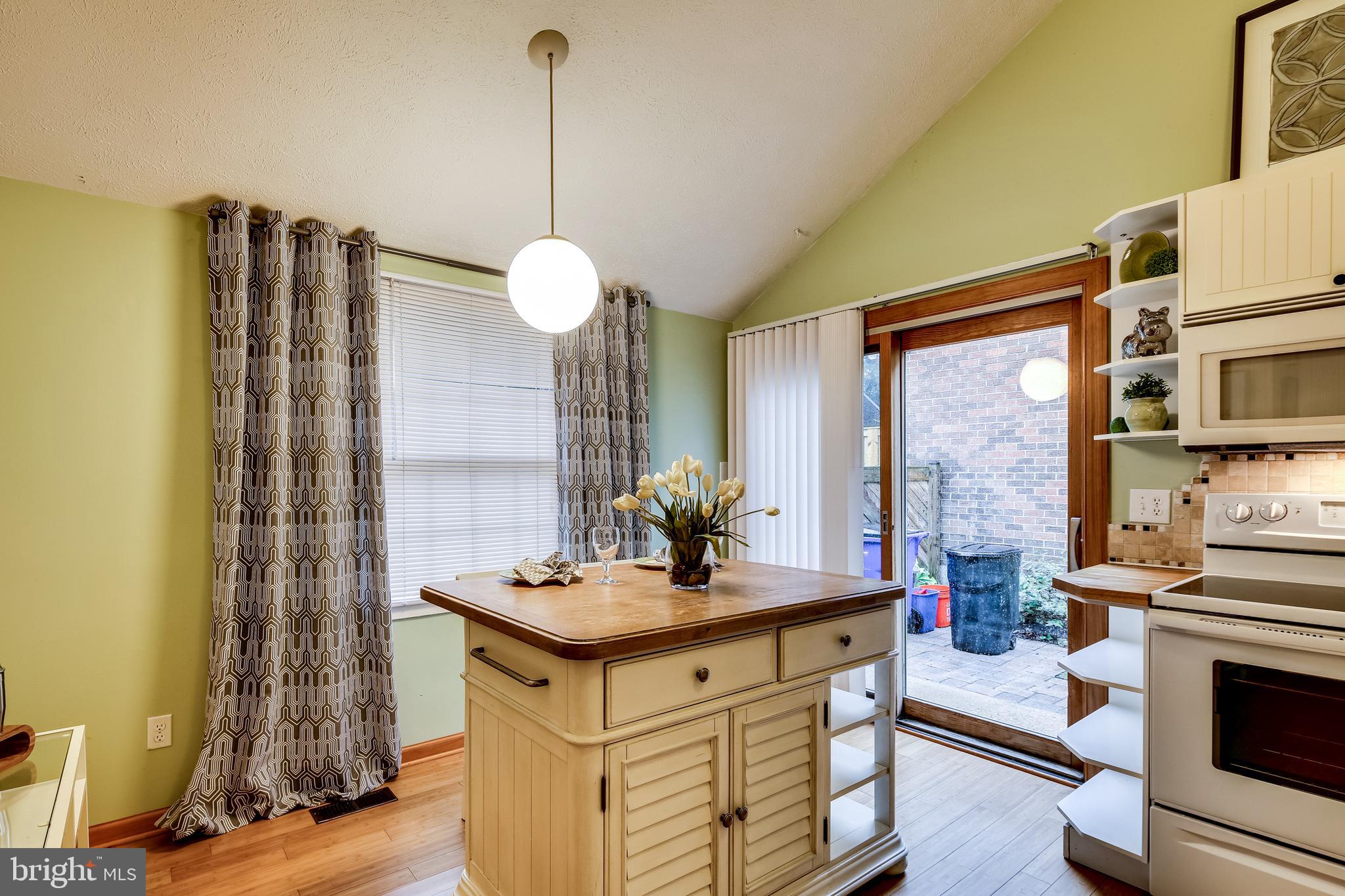 VILLAGE OF OWEN BROWN - Residential