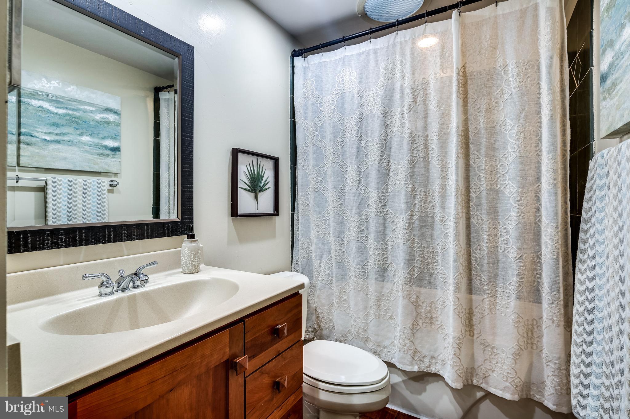 VILLAGE OF OWEN BROWN - Residential