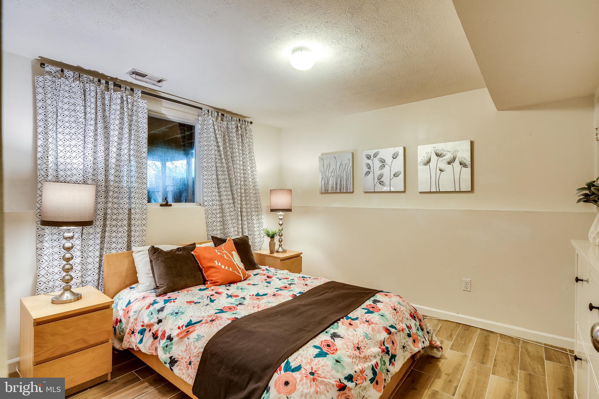 VILLAGE OF OWEN BROWN - Residential